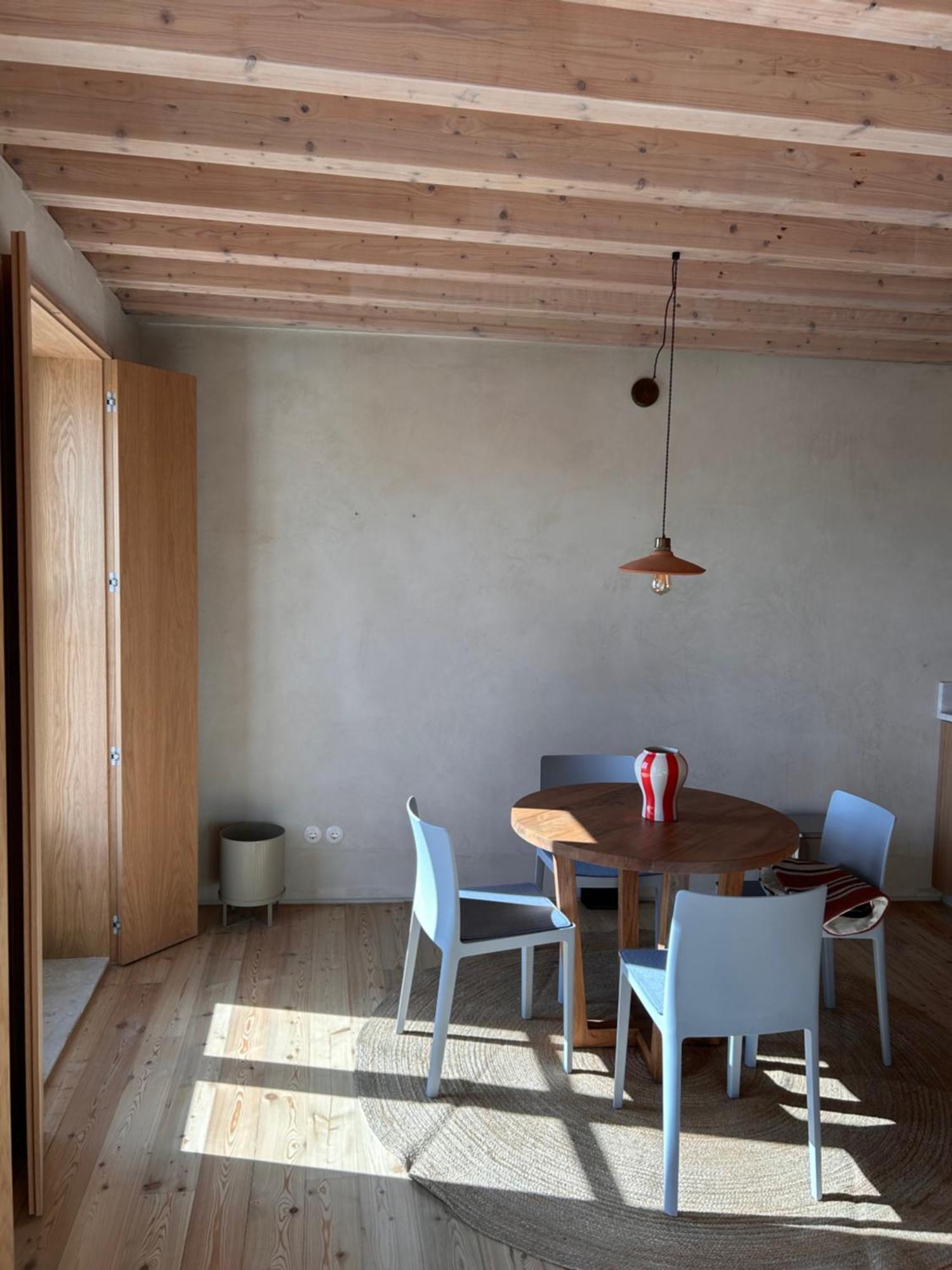O Poleiro - Modern Living Lisbon